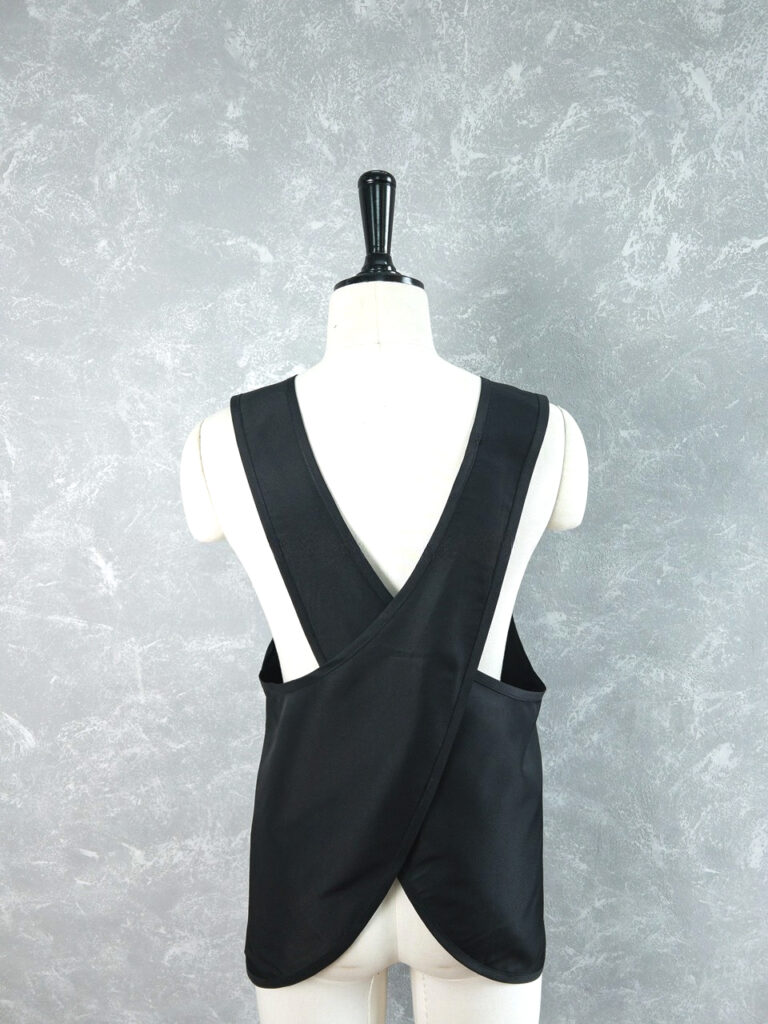 Đồng phục spa đen sát nách thêu logo Essential Nail Spa DPS300703