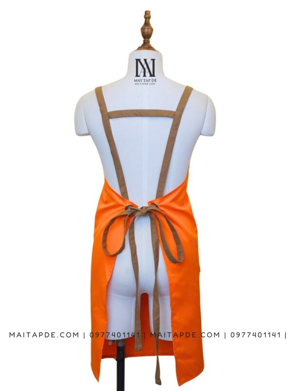 Tap de mau cam tiem nail day deo chu H TDMC04